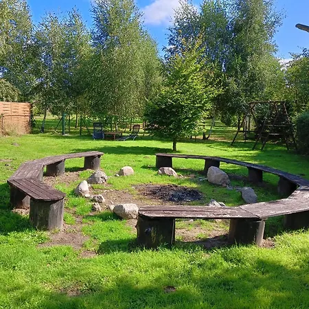 Jagod@ I Parking Villa Zebowo