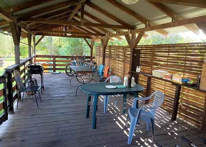 Jagod@ I Parking * Zebowo